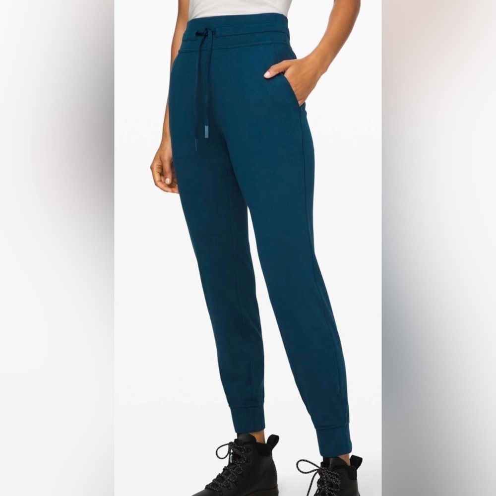 Lululemon Ready To Rulu Pant Blue Size 4